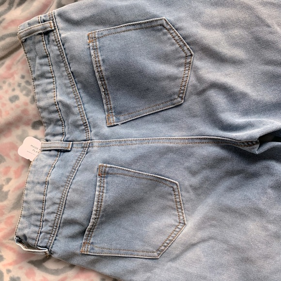 Forever 21 Recycled Slim Straight Jeans Size 25 - Picture 4 of 5